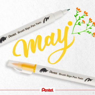 Hello May!⁣
⁣
Ein Monat mit vielen Blumen und Blüten! Habt Ihr eine Lieblingsblume? 🌸⁣
⁣
A month of flowers and blossoms. What is your favourite flower? 💐⁣
⁣
Produkt: ⁣
Brush Sign Pen Twin SESW30⁣
⁣
#pentel #pentel_eu #pentelarts #pentelbrushsignpentwin #brushsignpentwin #brushpen #brushlettering #pentelbrushpen #handlettering #lettering #bunt #farbenfroh #mai #may #hellomay #blume #blüte #malen #handlettering #lettering #brushlettering #twintip #pentellettering