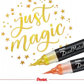 Create magic with our Dual Metallic Brushes. They are availabe in eight glittering colours. You can use them on white, coloured or black paper.⁣
created by @lettering_by_mj⁣
⁣
Product:⁣
Dual Metallic Brush XGFH⁣
⁣
#pentel #pentel_eu #pentelarts #penteldualmetallicbrush #penteldualmetallic #dualmetallic #dualmetallicbrush #pinselstift #glitter #glitterpens #sparkle #metallicpens #glitzerstifte #brushpen #pentelbrushpen #pentellettering #pentelchristmas